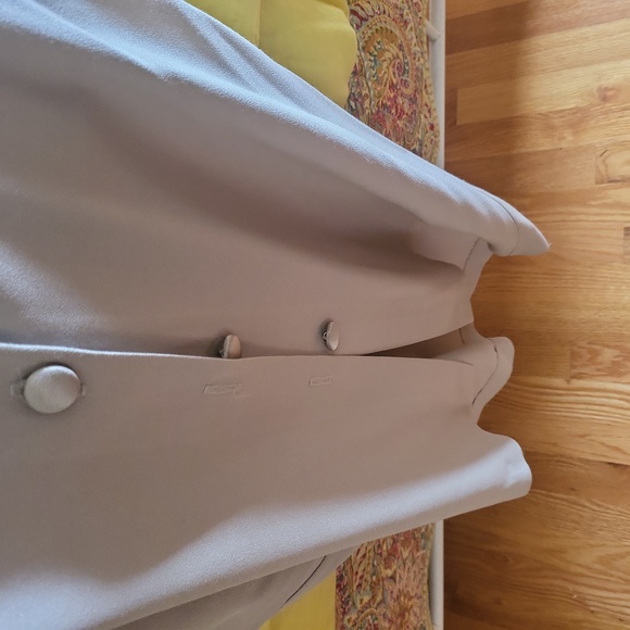 STUDIO ONE SUIT - Picture 8 of 11